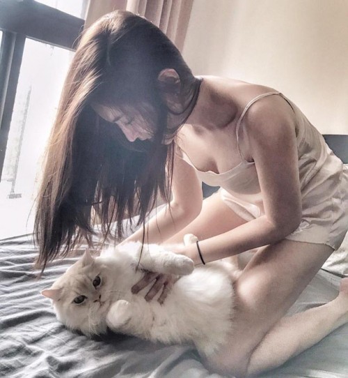 Hot girl 'bí ẩn' sở hữu chân dài miên man đến mức ‘mất cân đối’ - ảnh 9