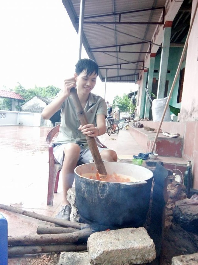 Cô dâu xinh đẹp đẩy xe lăn cho chồng trong đám cưới ở Bắc Giang - ảnh 3