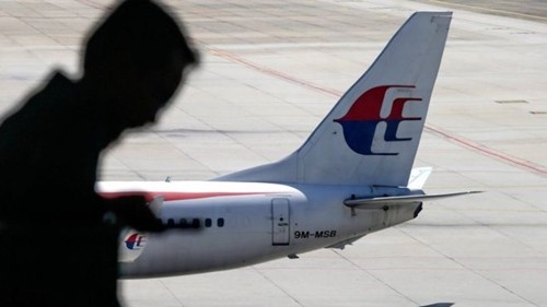 Malaysia bàn với công ty Mỹ để nối lại tìm kiếm MH370 - ảnh 1