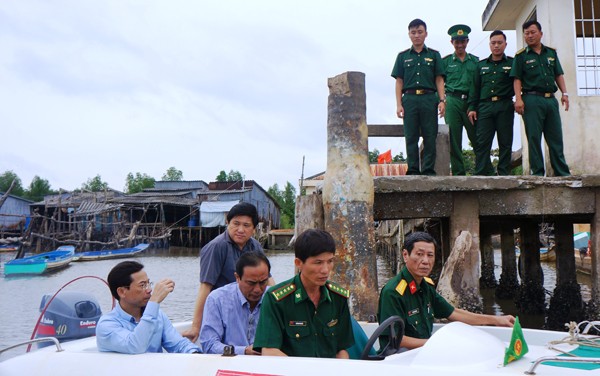 Áp thấp nhiệt đới uy hiếp, Cà Mau căng mình lo chống thiên tai - ảnh 4