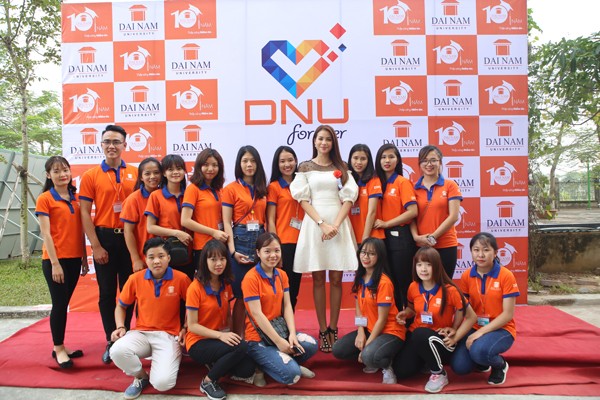 Đại học Đại Nam tưng bừng kỷ niệm 10 năm thành lập - ảnh 8