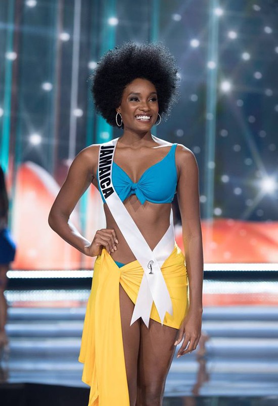 Xem lại màn trình diễn bikini nóng bỏng tại chung kết Miss Universe - ảnh 3