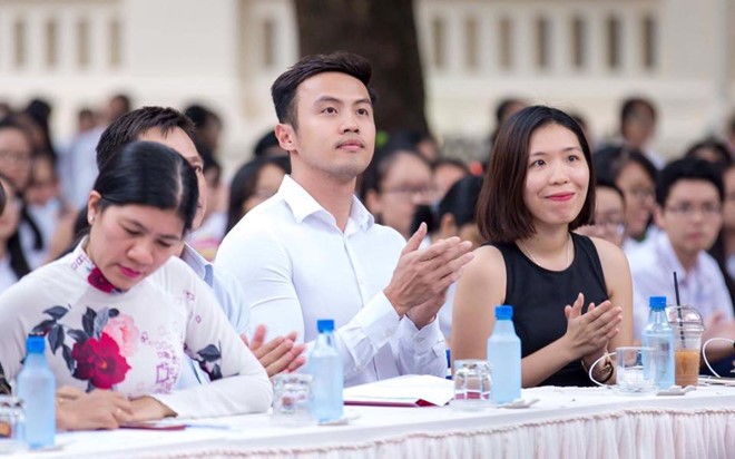 'Soái ca khởi nghiệp' đang hot trên mạng là ai? - ảnh 2