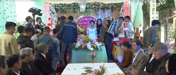 Choáng với đám cưới “ngập trong vàng” của cô dâu, chú rể Thanh Hóa - ảnh 5
