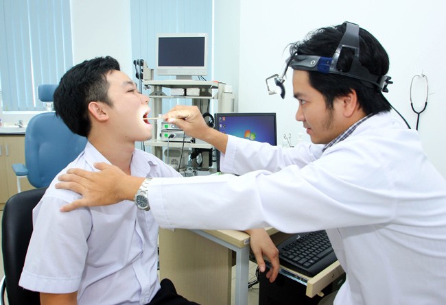 Lai rai như tai mũi họng... - ảnh 1