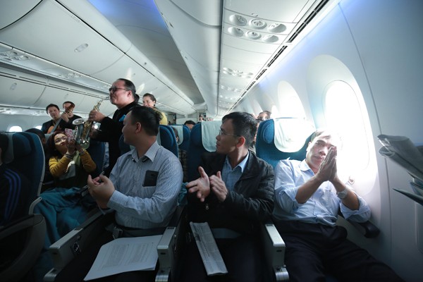 Toàn cảnh lễ đón hành khách thứ 200 triệu của Vietnam Airlines - ảnh 1