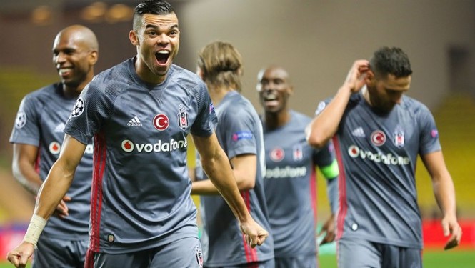 'Điểm danh' 16 đội bóng vào vòng 1/8 Champions League - ảnh 6