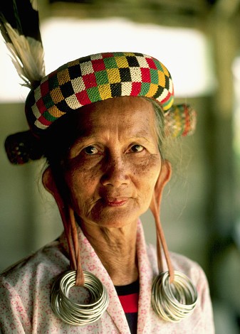 Kinh ngạc với những cách làm đẹp kỳ lạ nhất thế giới - ảnh 6