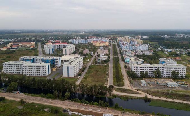 Khu tái định cư hơn 1.000 tỷ đồng thưa thớt người ở TP HCM - ảnh 1
