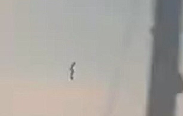 Phát hiện UFO trên bầu trời Mexico - ảnh 1