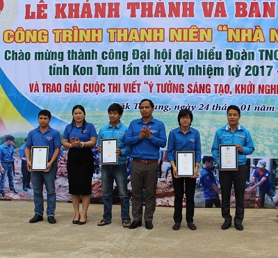 Kon Tum: Trao giải cuộc thi 'Ý tưởng sáng tạo khởi nghiệp 2017' - ảnh 1