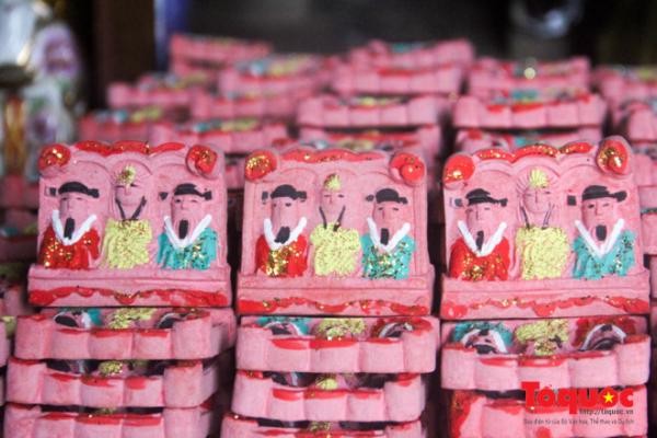 Tết ông Công ông Táo ở ngôi làng “nặn đất thành cơm” ở xứ Huế - ảnh 9
