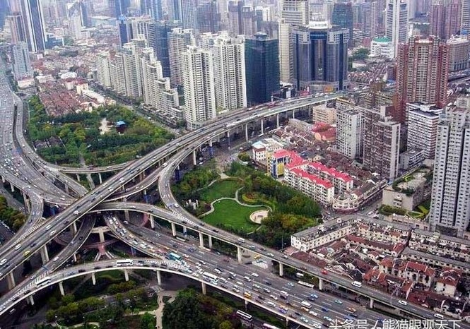 Những giao lộ như mê cung nhìn từ trên cao - ảnh 4