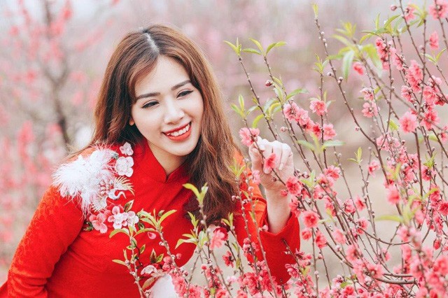 Hot girl Hà Min và mẫu nhí đẹp rạng ngời ngày Xuân - ảnh 5