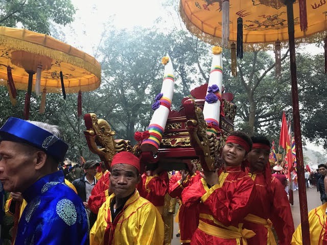 Không có màn cướp lộc, Hội Gióng đền Sóc khá bình yên - ảnh 5