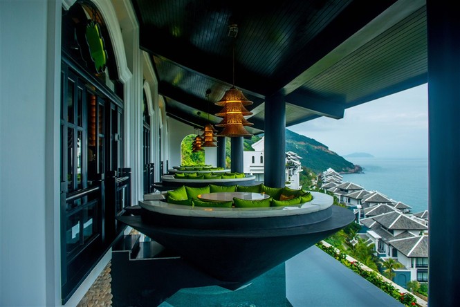 Triển lãm áo dài Việt Nam lần đầu tiên được tổ chức tại InterContinental - ảnh 4