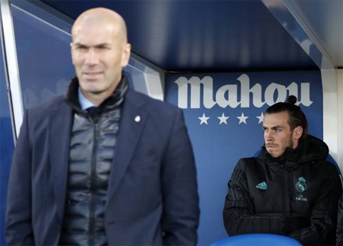 Bale thành người thừa trên băng ghế dự bị Real - ảnh 1