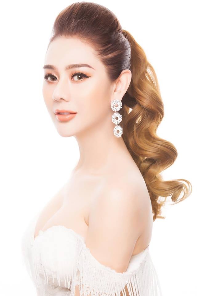 Lâm Khánh Chi tung ảnh khoe vòng 1 gợi cảm hot nhất 8/3 - ảnh 1