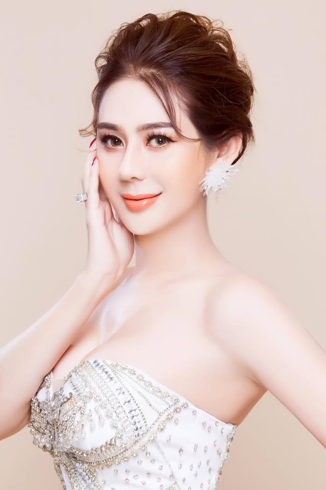 Lâm Khánh Chi tung ảnh khoe vòng 1 gợi cảm hot nhất 8/3 - ảnh 5