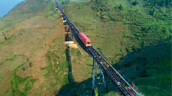 Khai trương tuyến tàu hỏa trên cao đầu tiên ở Việt Nam vào 31/3 - ảnh 1