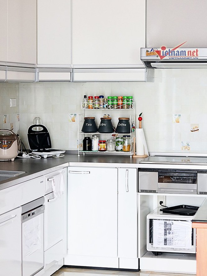 Tổ ấm ngọt ngào của Lan Phương và chồng Tây cao 2 mét - ảnh 2
