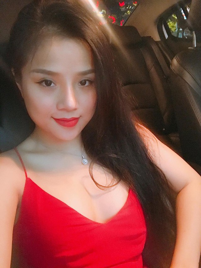 Hé lộ bạn gái siêu xinh của thủ môn Văn Lâm - ảnh 10
