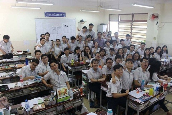 Trường bị coi là hà khắc có học sinh tự tử - ảnh 3