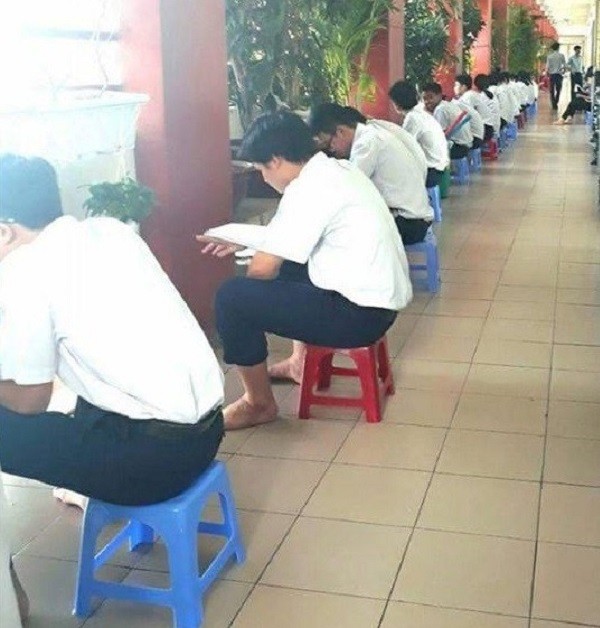 Trường bị coi là hà khắc có học sinh tự tử - ảnh 5
