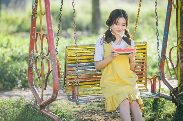 Nữ sinh xứ Nghệ xinh đẹp, hát hay, mê dân ca ví giặm - ảnh 4