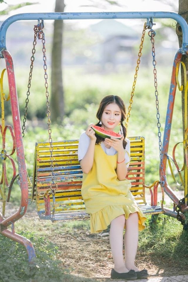 Nữ sinh xứ Nghệ xinh đẹp, hát hay, mê dân ca ví giặm - ảnh 6