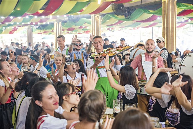 Hơn 200 nghệ sẽ quốc tế tham gia biểu diễn tại B’estival 2018 - ảnh 4