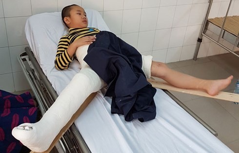 Học sinh bị ô tô tông chết trong sân trường: Đâu phải chỗ tập xe - ảnh 2