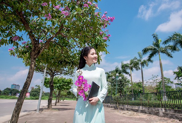 'Hot girl tráng bánh mướt' xứ Nghệ xinh tươi trong bộ ảnh chào Hè - ảnh 1