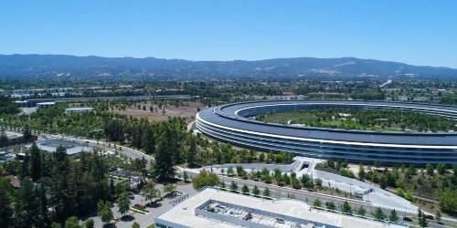 Nhân viên Apple phải đứng để làm việc - ảnh 1