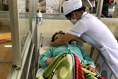 Ba ôtô khách đâm liên hoàn trên quốc lộ 1A, hai người tử vong - ảnh 1