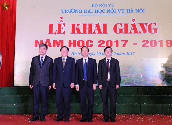 Trường ĐH Nội vụ Hà Nội thông báo ngưỡng điểm nhận hồ sơ xét tuyển - ảnh 1