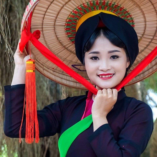 Dàn thiếu nữ Bắc Ninh mặc áo tứ thân tới tấp nhận được lời khen - ảnh 3