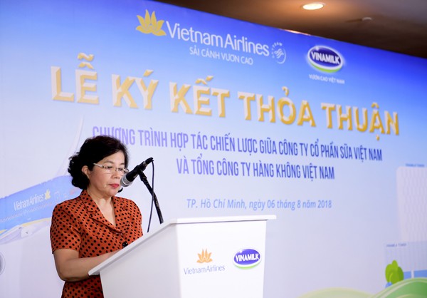 Vietnam Airlines và Vinamilk hợp tác chiến lược - ảnh 1