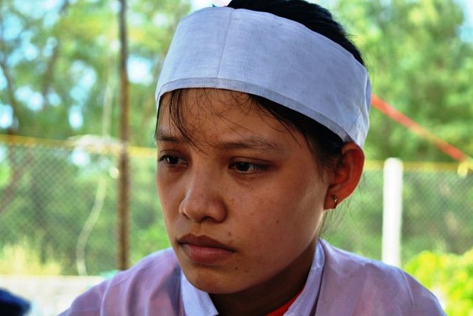 Nữ sinh mất bố đẻ, bà nội cùng lúc đã đỗ đại học - ảnh 1