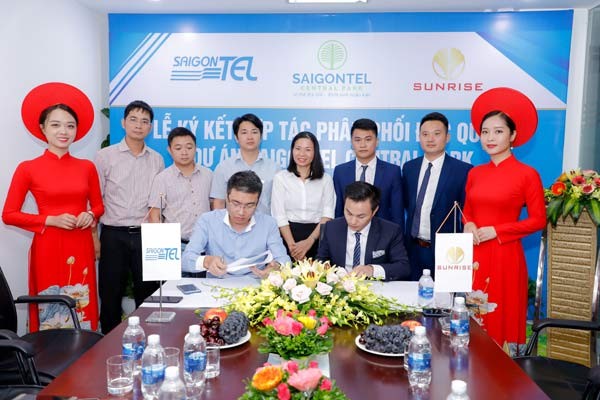 SAIGONTEL và SUNRISE ký kết hợp tác phân phối độc quyền dự án Saigontel Central Park - ảnh 1