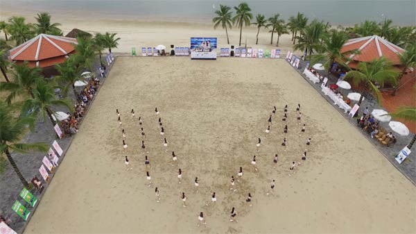 Đẹp chưa đủ, cao mới chuẩn - ảnh 2