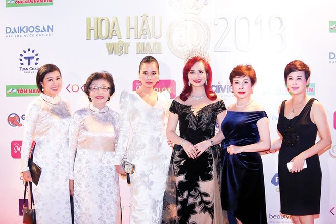 30 năm HHVN: Dàn hoa hậu hội ngộ cùng cố vấn sắc đẹp Đặng Thanh Hằng - ảnh 1