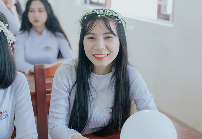 Các tân sinh viên đạt điểm thi cao hội tụ tại ĐH Duy Tân năm 2018 - ảnh 2