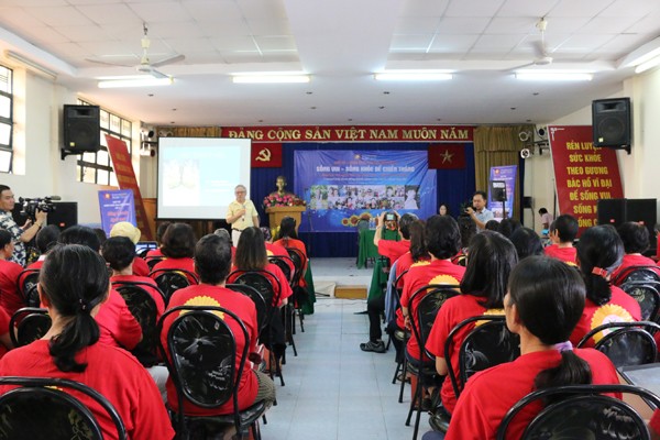 Mang vị yêu thương đến triệu gia đình - ảnh 1