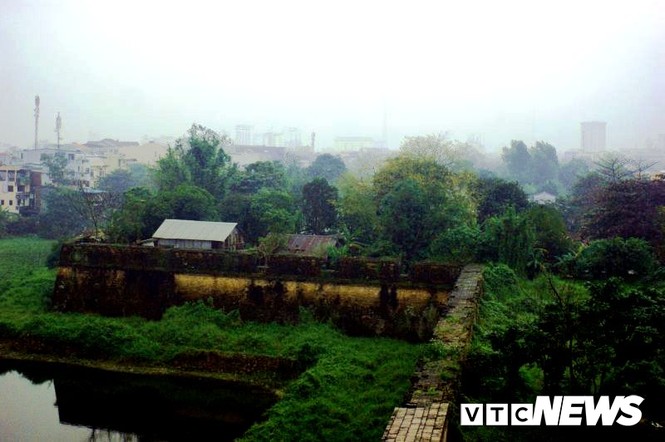 Những khu ổ chuột nhếch nhác 'treo' trên di sản văn hoá thế giới ở Huế - ảnh 5