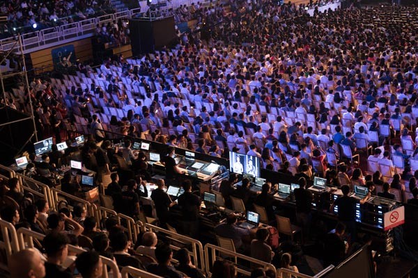 Qui Phúc và những dấu ấn đáng nhớ tại Hoa hậu Việt Nam 2018 - ảnh 2
