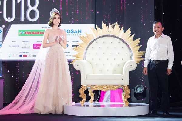 Qui Phúc và những dấu ấn đáng nhớ tại Hoa hậu Việt Nam 2018 - ảnh 3