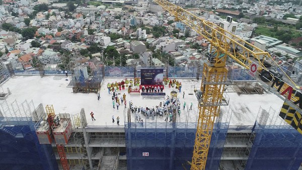 Đất Xanh Miền Nam cất nóc Saigon Gateway vượt tiến độ - ảnh 3