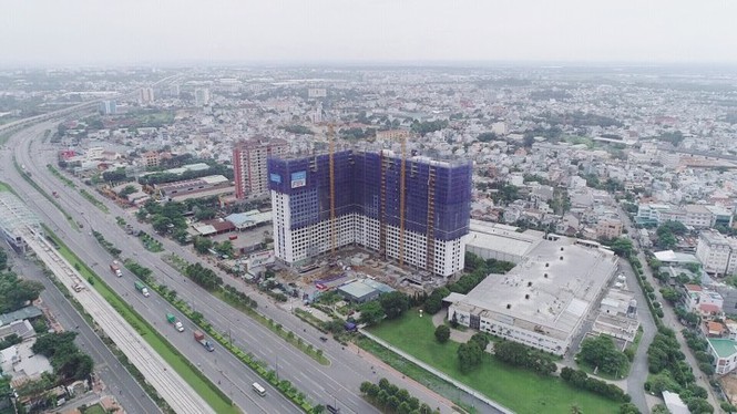 Đất Xanh Miền Nam cất nóc Saigon Gateway vượt tiến độ - ảnh 1