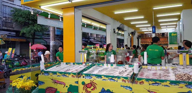 “Độc nhất vô nhị” như siêu thị mở giữa lòng chợ của Bách hóa Xanh - ảnh 1
